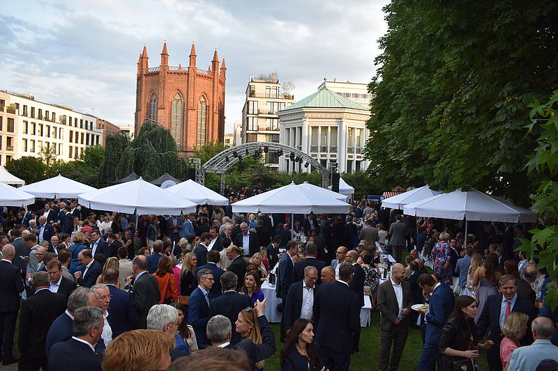 DSB sorgt auf Sommerfest des Parlamentskreises Mittelstand der CDU/CSU für Kirmesflair